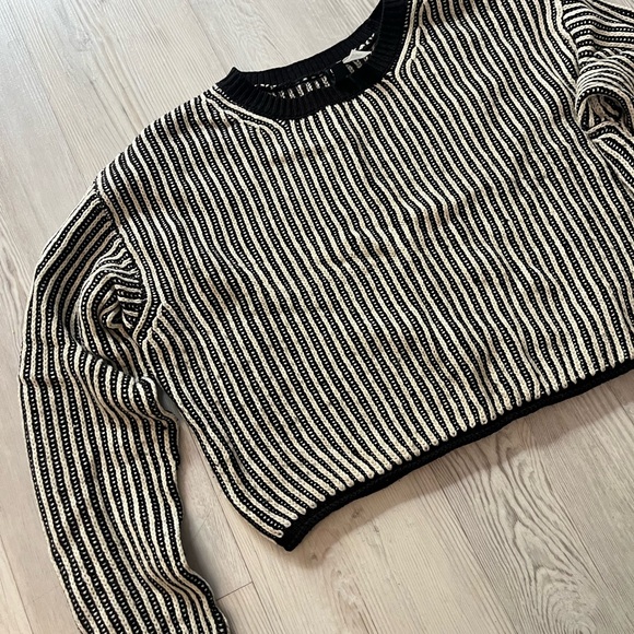 H&M Divided Black and White Striped Sweater - Picture 2 of 6